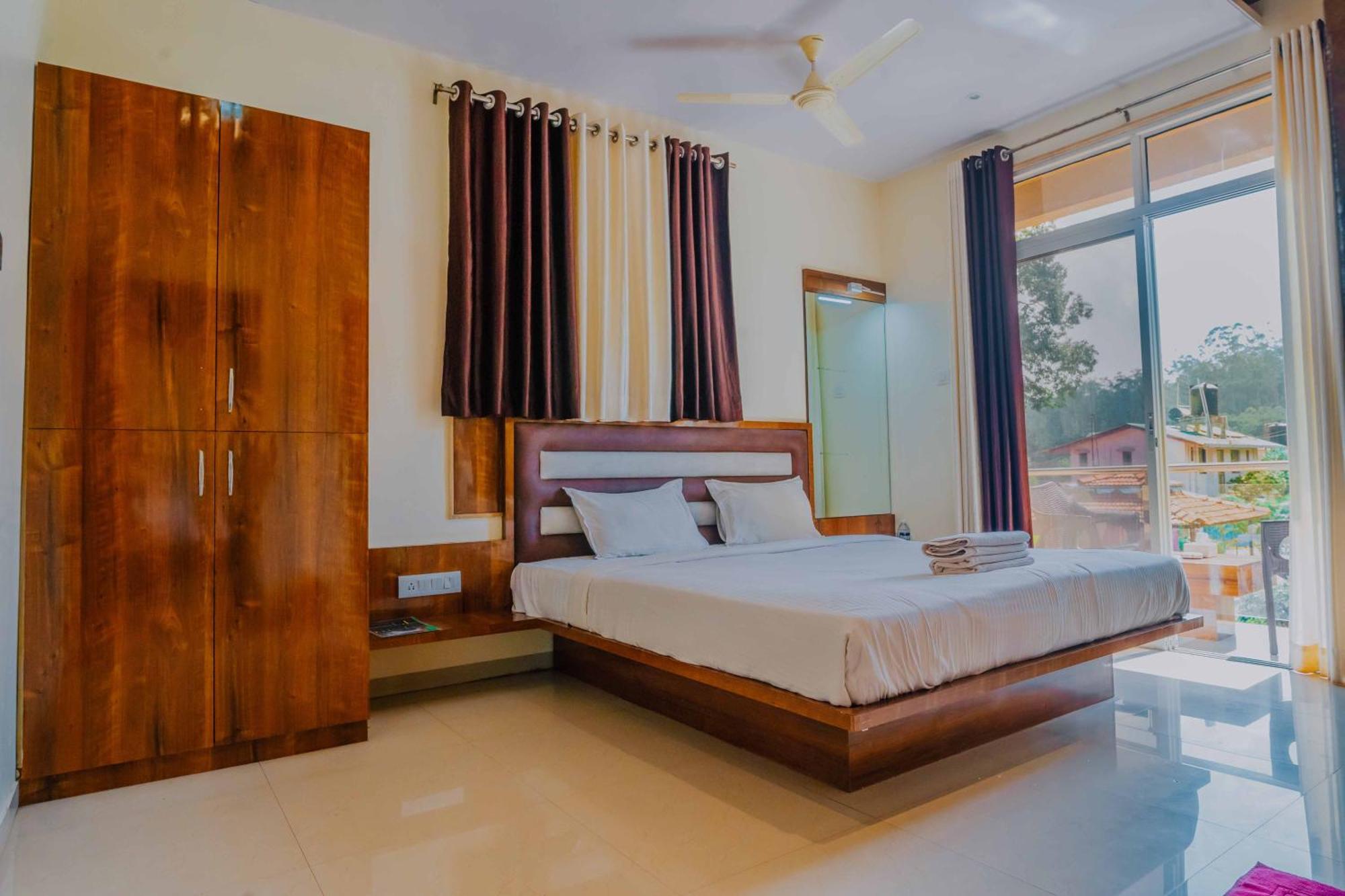 Hotel Oakwood Mahābaleshwar Habitación foto